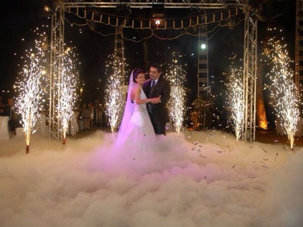 couple-special-dry-ice-entry-reception-dry-ice-wedding-entry